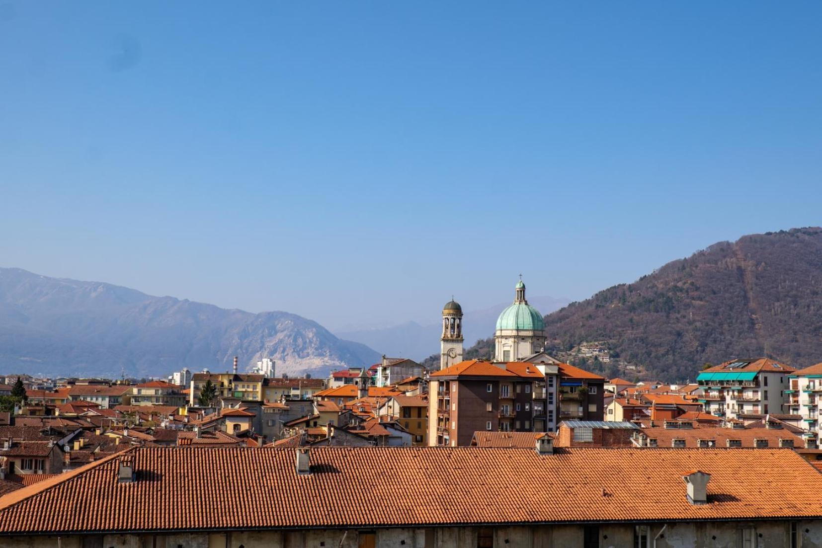 L'Attico Di Susanna Verbania Extérieur photo